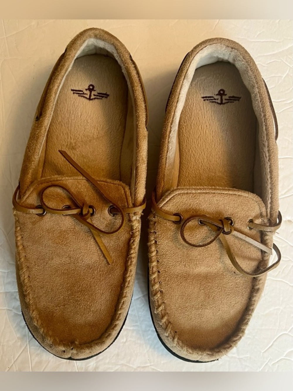 NWOT Unisex Dockers Suede Moccasin Slip-On loafers Size 91/2-101/2 Tan